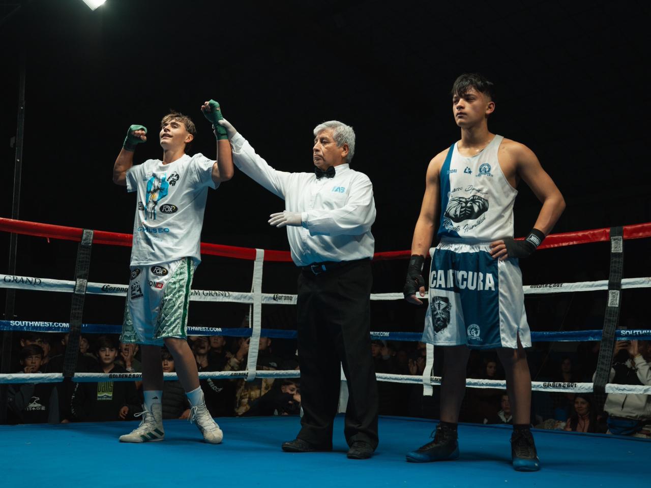 Trelew vivió una noche boxeo de alto nivel con protagonismo local