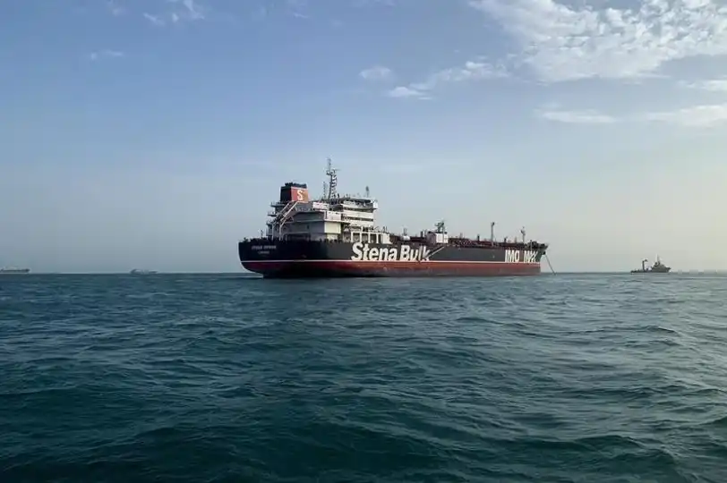 Un buque con tripulación china fue atacado cerca del estrecho de Ormuz