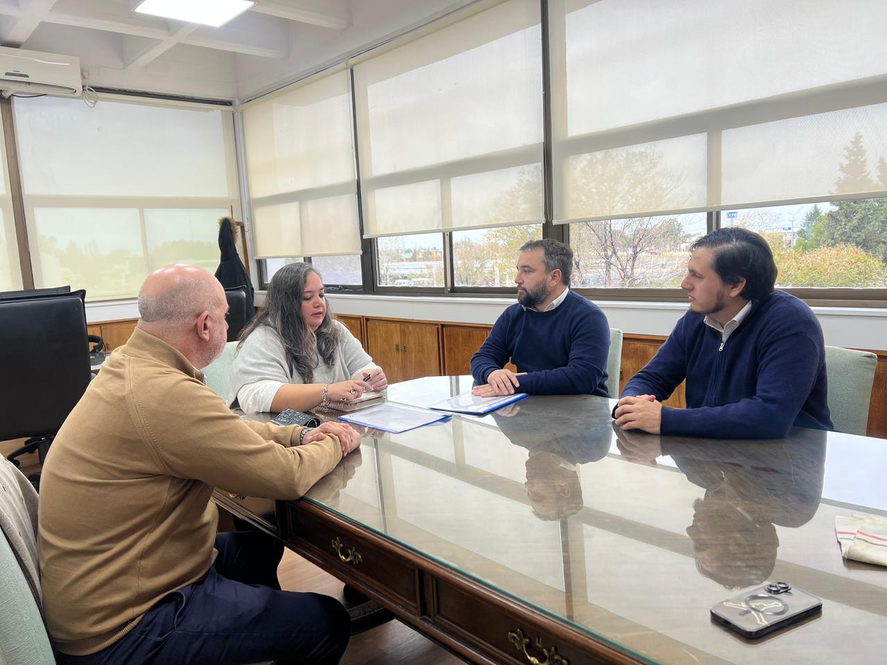 El Gobierno del Chubut y la Federación de Cooperativas avanzan en una agenda conjunta para fortalecer el sistema energético provincial