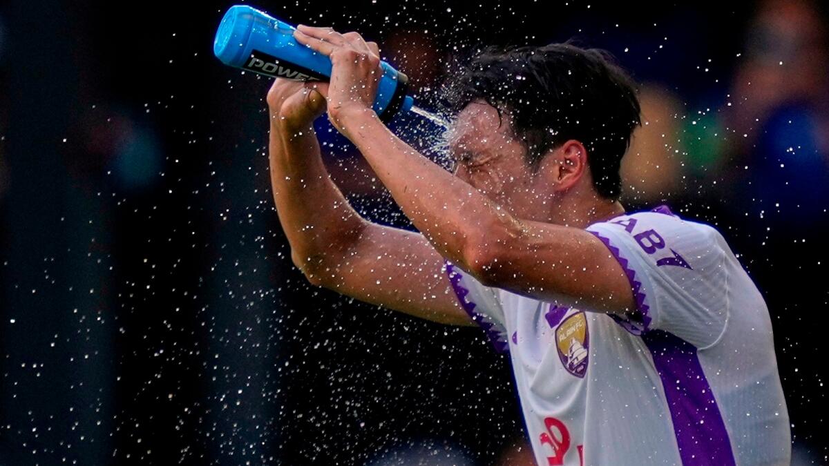 Alertan por el calor extremo en varios partidos del Mundial y piden postergar partidos