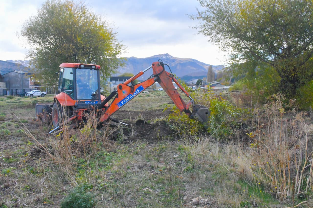 Esquel: El municipio avanza con la creación de un nuevo Parque Lineal en el barrio Luque