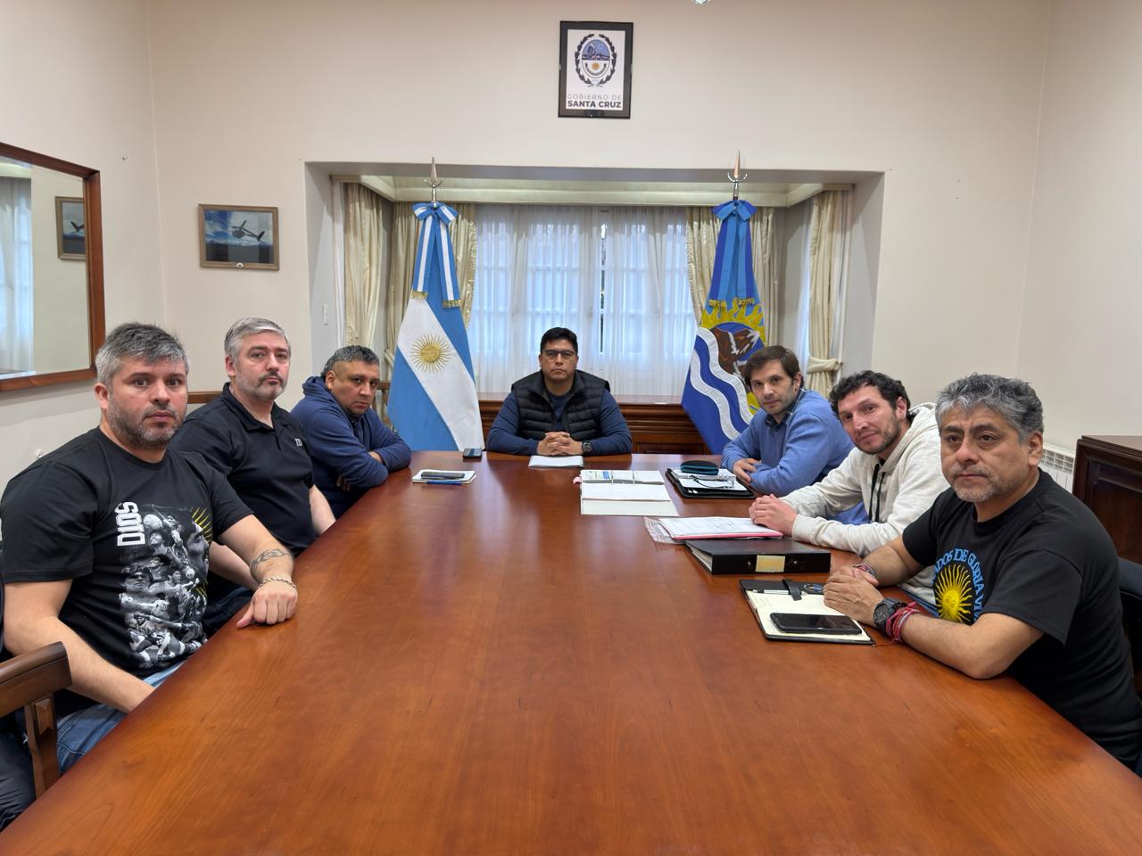 Vidal acordó con los gremios de YCRT inversiones estratégicas para fortalecer la sustentabilidad energética de la Cuenca Carbonífera