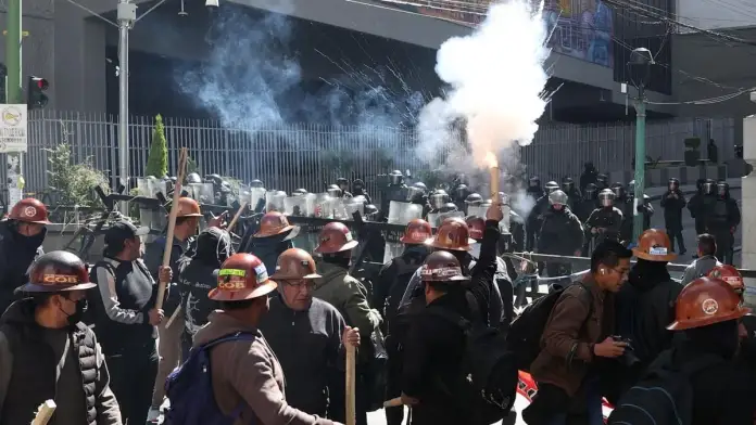 Bolivia: El Congreso autorizó la intervención de las Fuerzas Armadas en las protestas