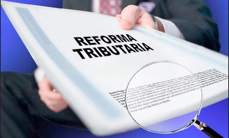 El FMI le aconsejó al Gobierno de Milei cambios en la nueva reforma tributaria: Ampliar la base de Ganancias y reconvertir el Monotributo hacia el régimen general