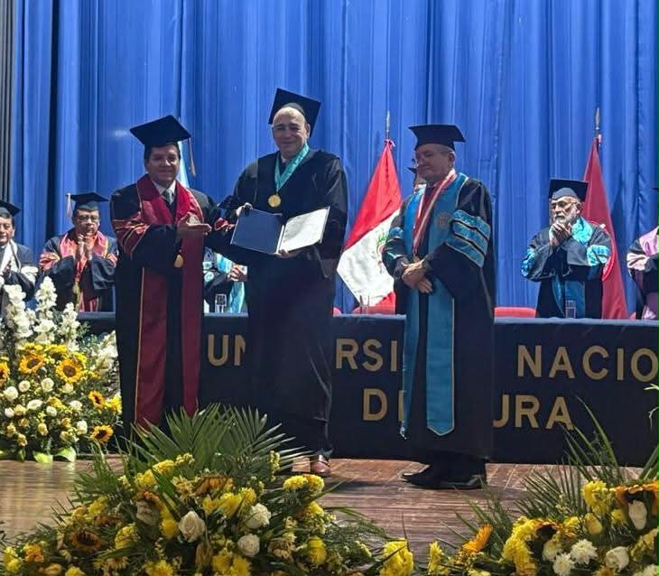 Alejandro Tullio presenta en la Universidad Nacional de Piura el concepto de “nomolexía”