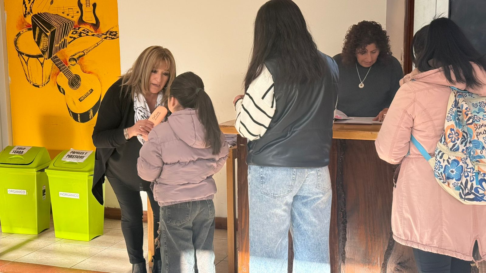 Esquel: Provincia y el municipio entregaron lentes del programa “Ver para ser Libres”