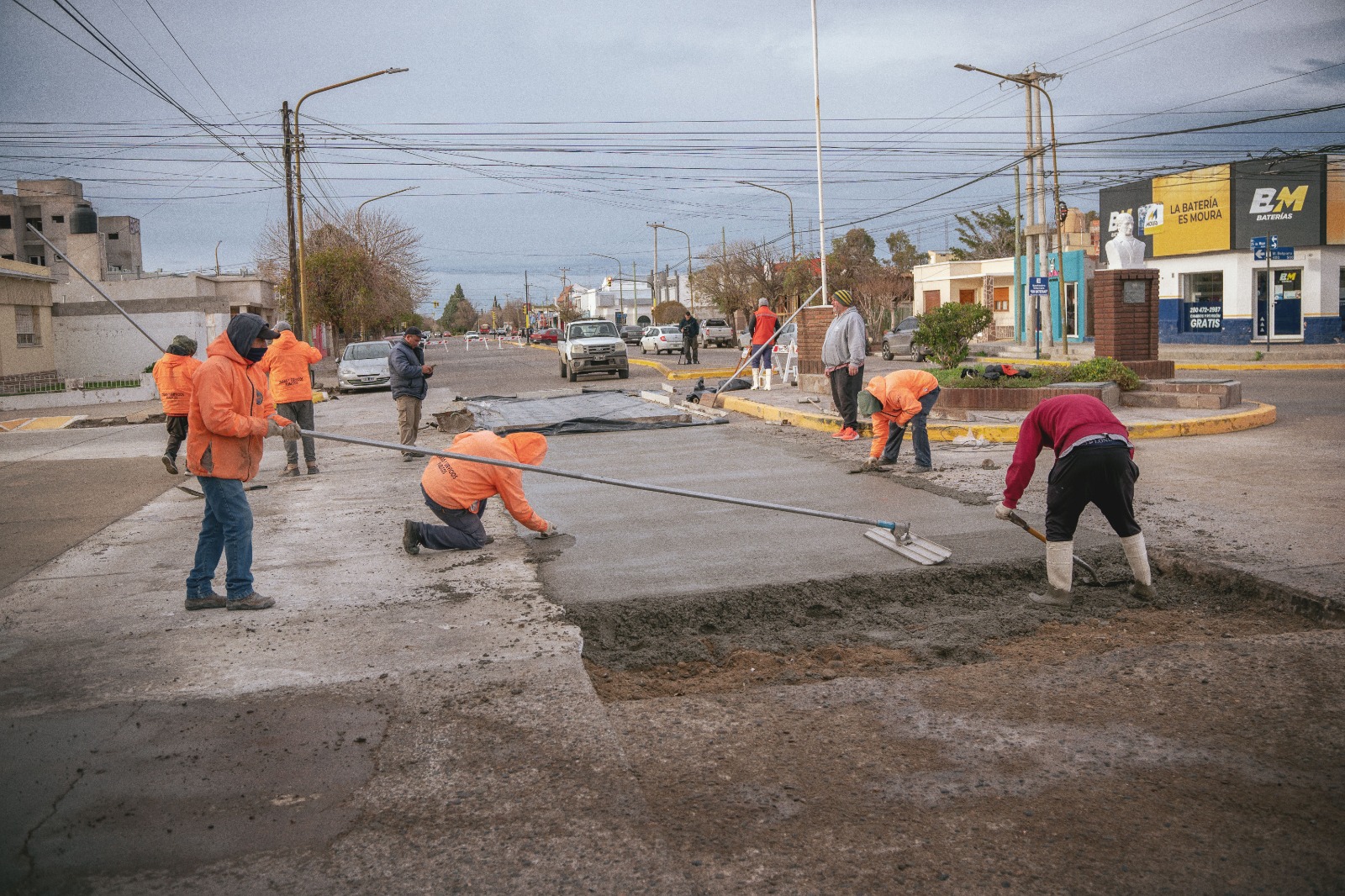 La Municipalidad de Rawson finalizó los trabajos de reparación en avenida 25 de Mayo y calle Belgrano