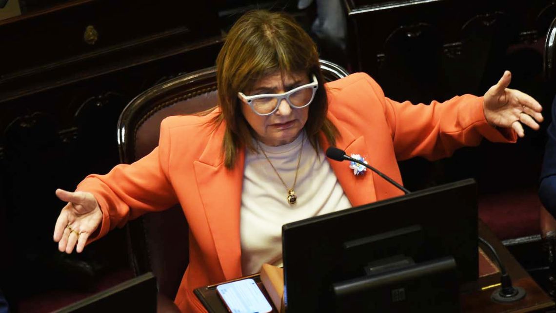 Persiste el enojo del Gobierno con Bullrich a horas de una nueva reunión de mesa política