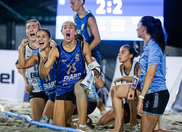 Con la chubutense Sofía Dragonetti, “Las Kamikazes” hicieron historia y conquistaron el Mundial de beach handball