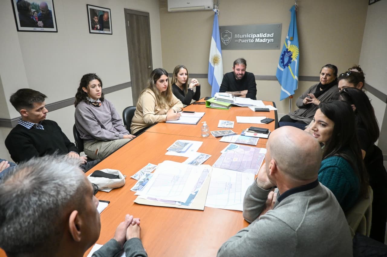 Madryn: El Municipio se reunió con representantes del Colegio de Arquitectos de Chubut por el desarrollo urbano sur