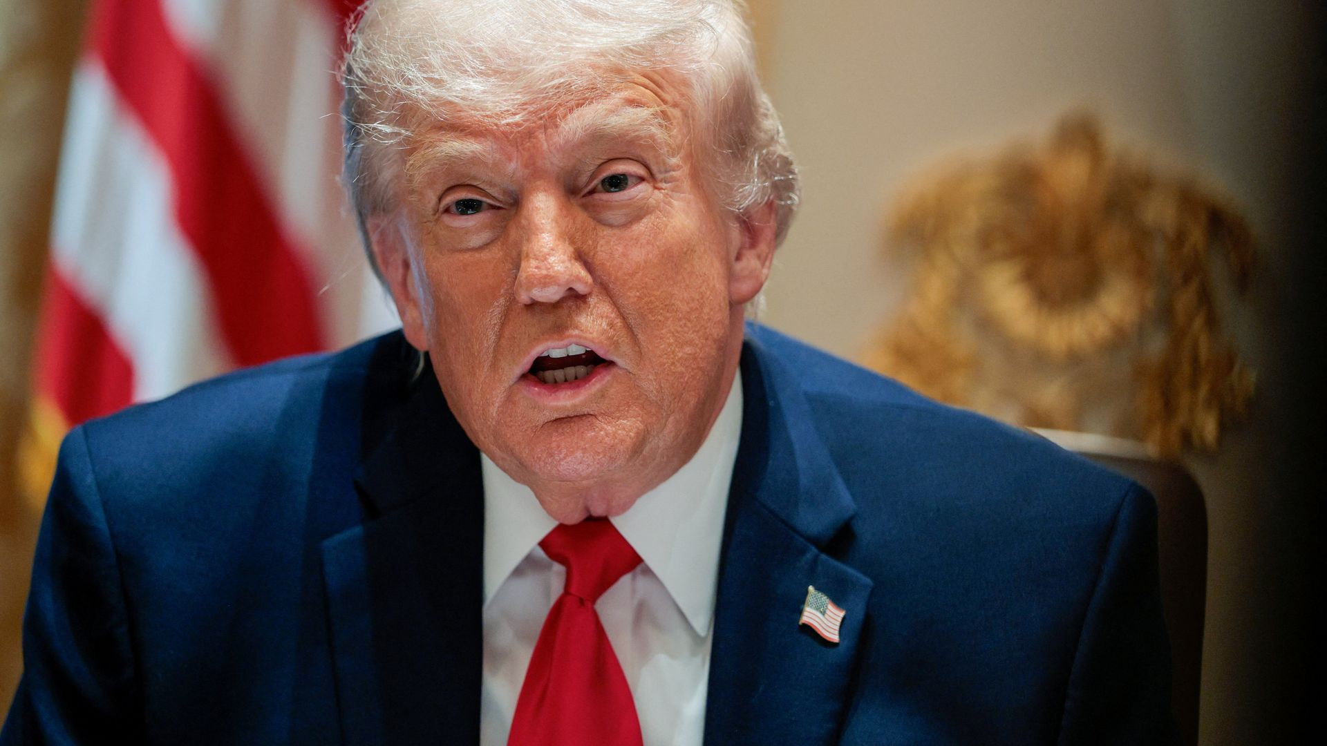Trump dice que podría reunirse en “algún momento” con el líder supremo iraní