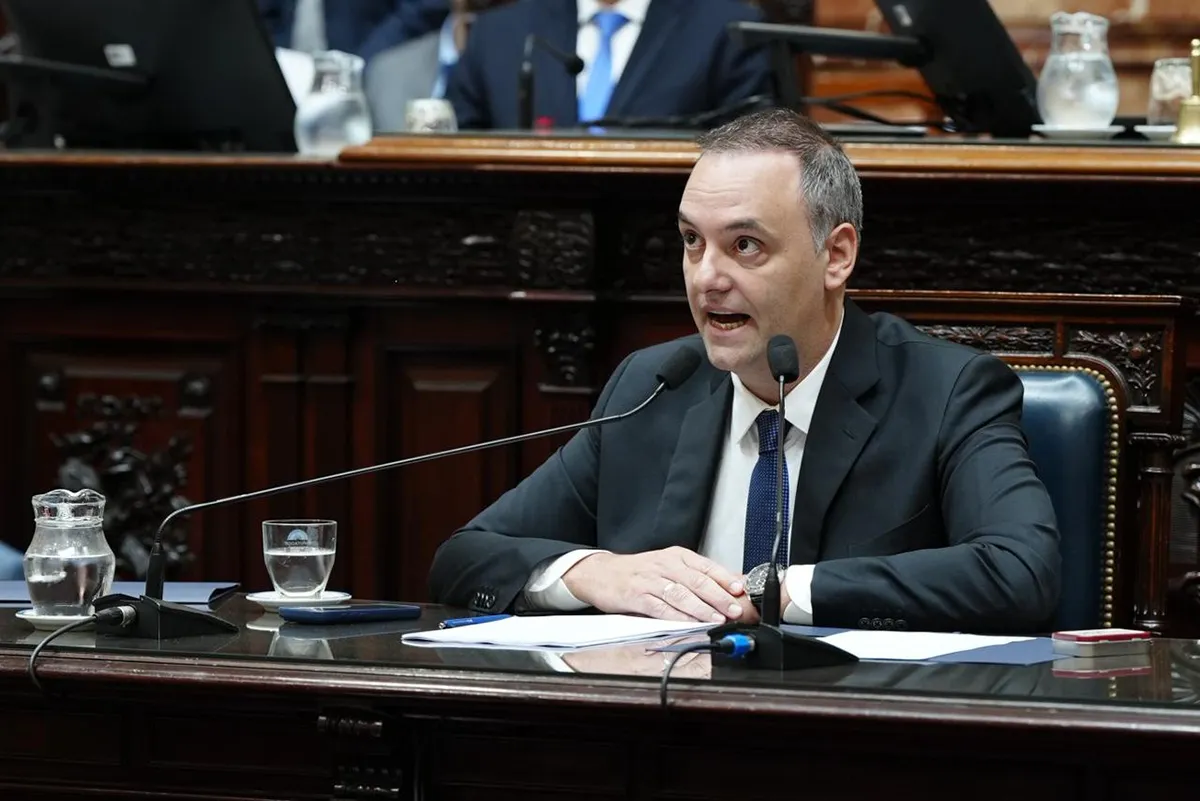 Diputados confirma la sesión de mañana para avanzar en la interpelación a Manuel Adorni