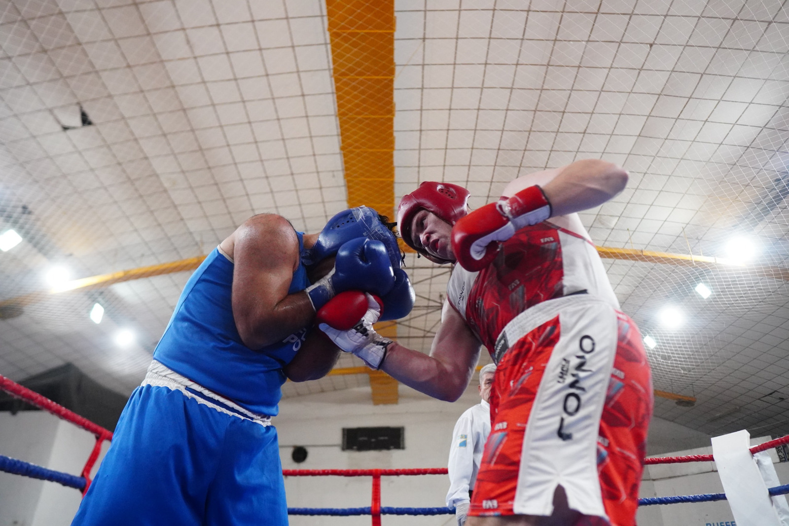 El boxeo de Trelew se une en un festival solidario para acompañar a Orlando Castro