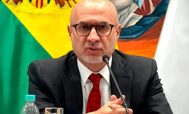 Gobierno boliviano descarta amnistía general y exige levantar bloqueos para retomar el diálogo