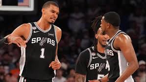 Los San Antonio Spurs ganaron el juego 3 y siguen con vida en las Finales de la NBA
