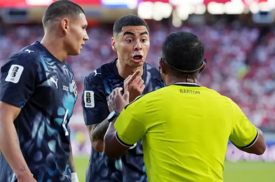 La “Ley Prestianni”: la razón por la que Almirón vio la tarjeta roja en el partido entre Paraguay y Turquía