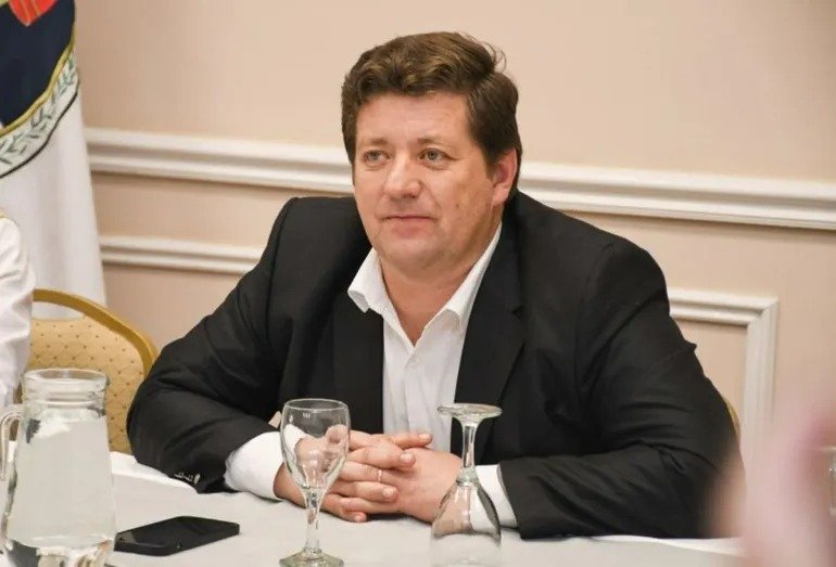 Nuevo parte médico del Jefe de Gabinete de Santa Cruz: Pedro Luxen continúa con una evolución favorable