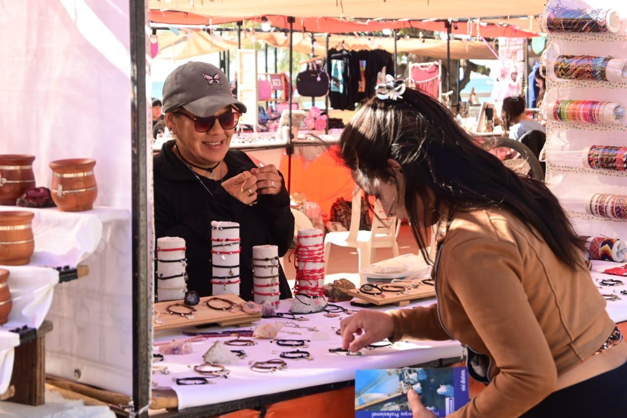 El Mercado Cultural estará en distintos puntos de Madryn durante el fin de semana largo