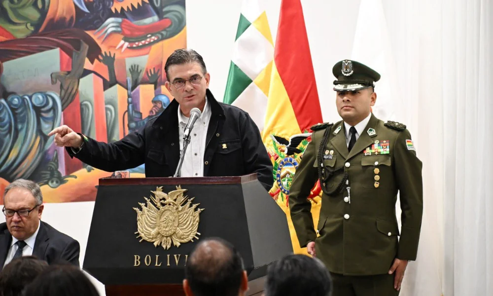 El presidente de Bolivia decretó el estado de excepción para desactivar los bloqueos de rutas