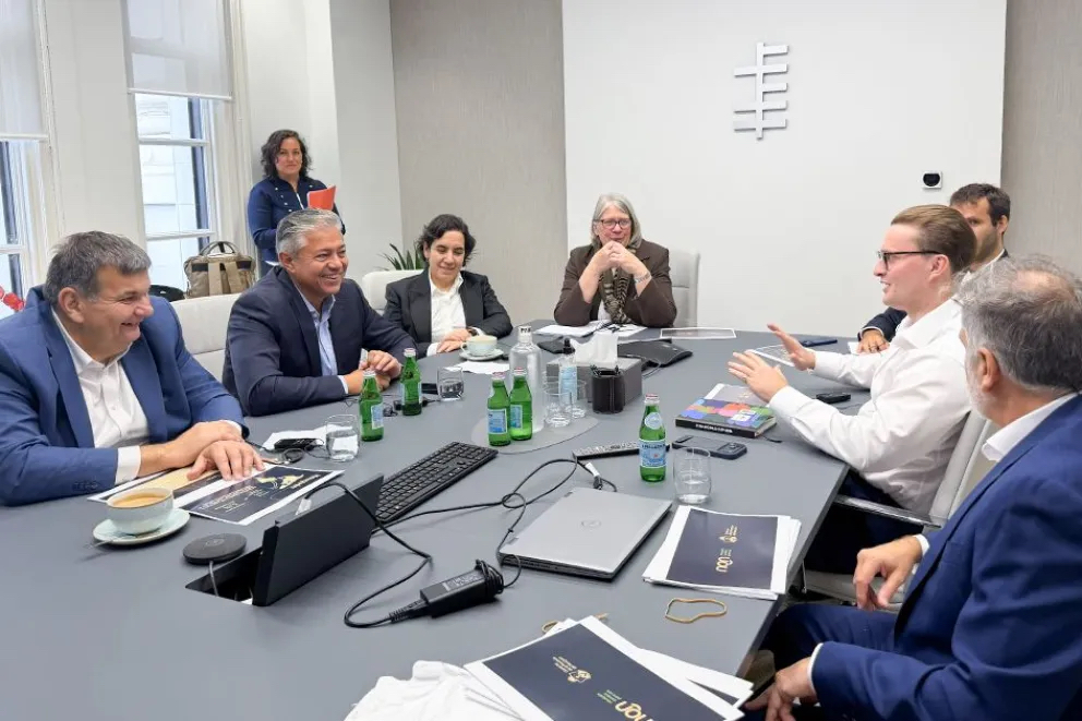 Neuquén mejoró su calificación crediticia y presentó su potencial ante inversores internacionales