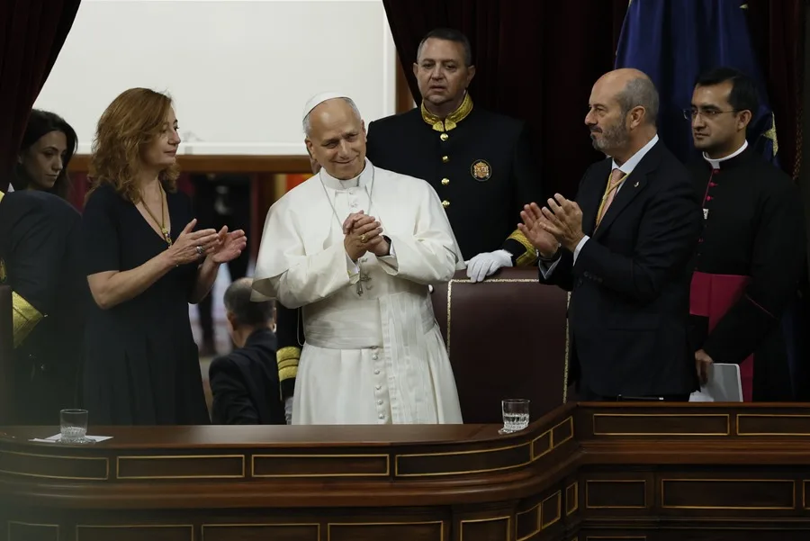 León XIV ante el Congreso español: “La dignidad, la justicia y el bien común deben guiar la legislación”