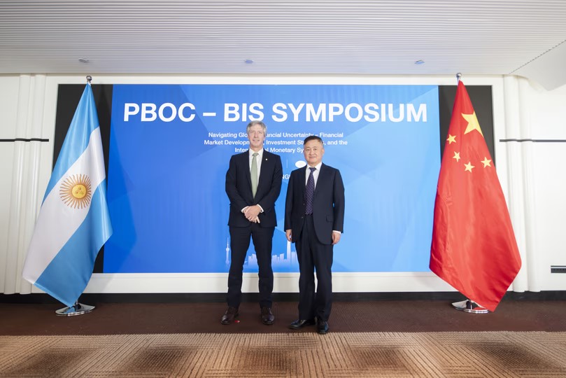 El presidente del Banco Central cerró una visita a China con avances para renovar el swap por u$s 20.000 millones