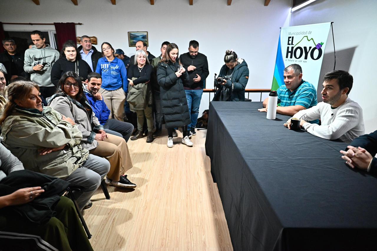 Chubut retomará una obra nacional inconclusa y construirá viviendas en El Hoyo: “Estamos cumpliendo lo que otros prometieron a familias que llevaban demasiado tiempo esperando”
