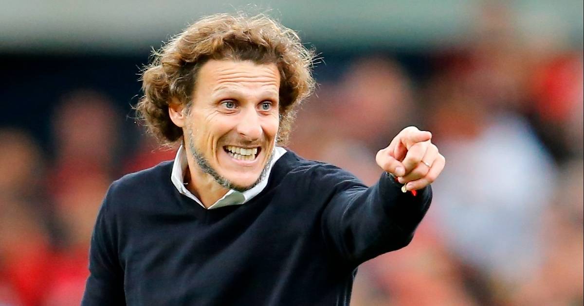 Cambios en la selección de Uruguay: Diego Forlán será el técnico interino
