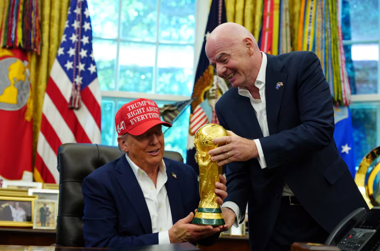 Escándalo: La FIFA habilitó al goleador de Estados Unidos expulsado en el último partido, podrá jugar contra México y Donald Trump celebró la medida