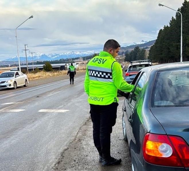 Provincia controló más de 7 mil vehículos y retiró de la vía pública a 52 conductores durante el fin de semana largo