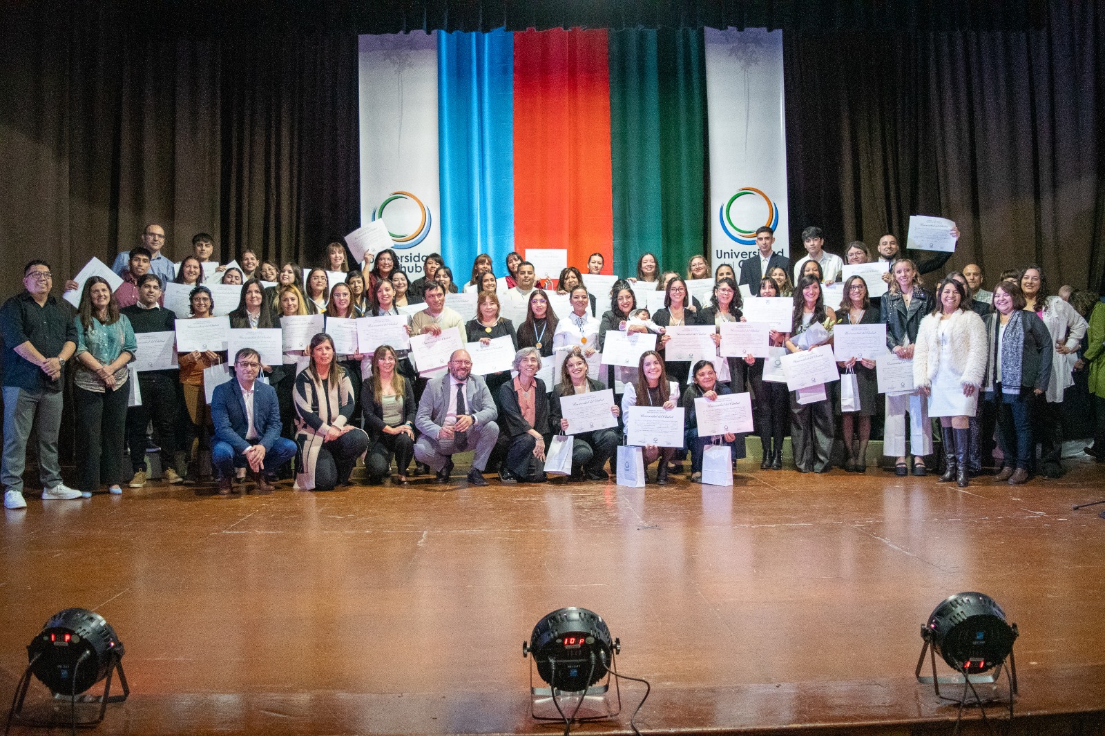 Con un récord de 153 egresados, la Universidad del Chubut inicia su XIII Colación de Grados