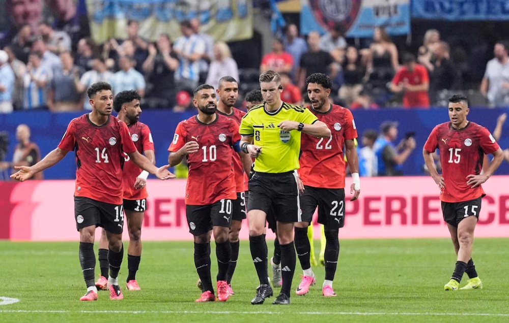 La FIFA emitió un categórico comunicado respaldando el arbitraje del partido entre Argentina y Egipto