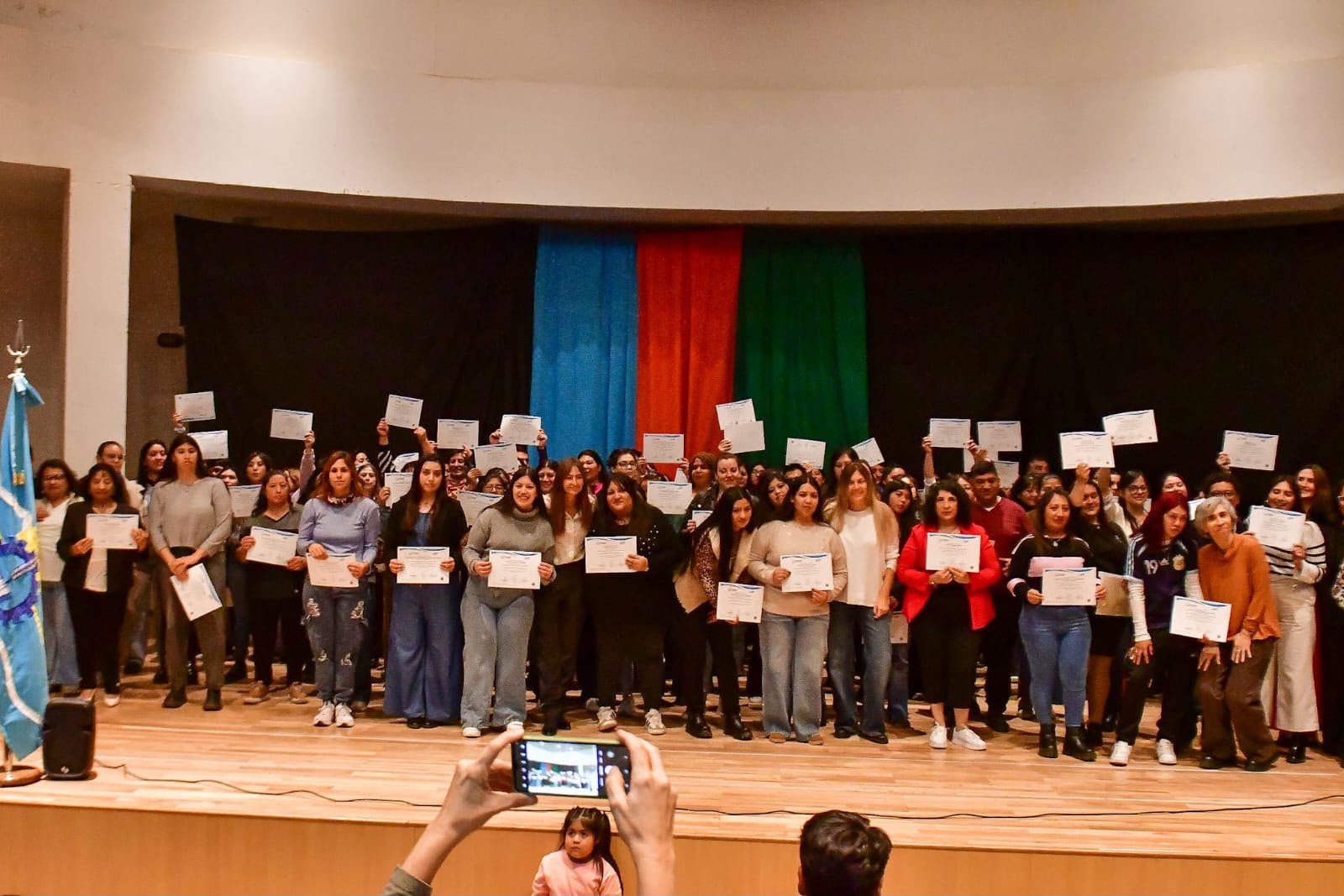 Chubut tiene 105 nuevos Cuidadores de Personas Mayores