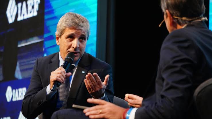 El Gobierno renovó la totalidad de los vencimientos y consiguió US$ 470 millones en el debut del nuevo bono