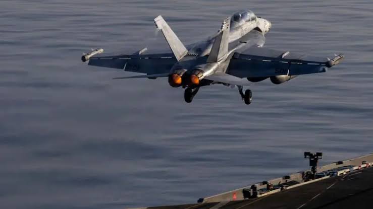 Estados Unidos informa nuevas bajas y redoblan ataques contra objetivos militares iraníes