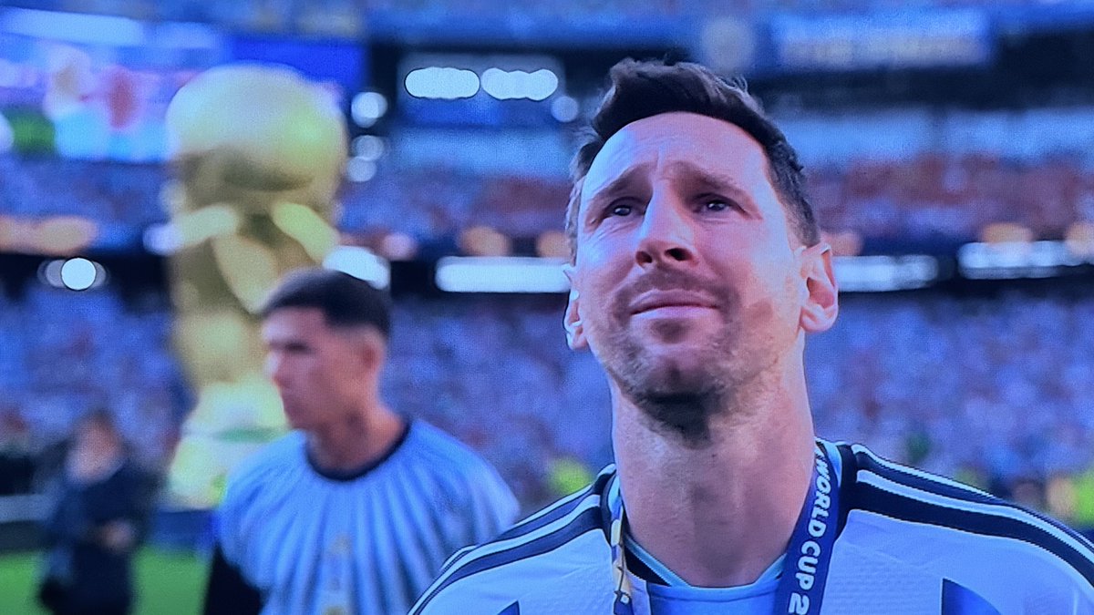 “Tus lágrimas son las nuestras, capitán, te amamos para siempre Leo”: El posteo de la Selección argentina tras el llanto de Messi por la derrota ante España