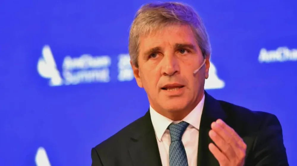 Caputo afirmó que la inflación seguirá bajando