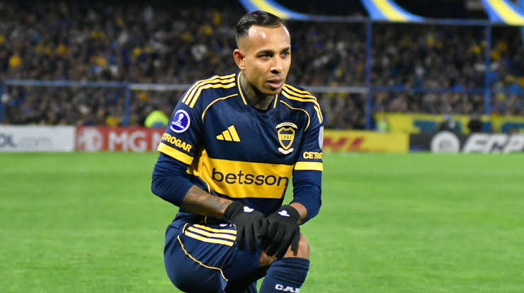 Villa volvió a jugar en Boca y fue silbado en la Bombonera