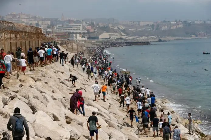 Ya hay 71 muertos tras la crisis migratoria en España: El papa advirtió por la “alarmante situación” en Ceuta y pidió paz y estabilidad