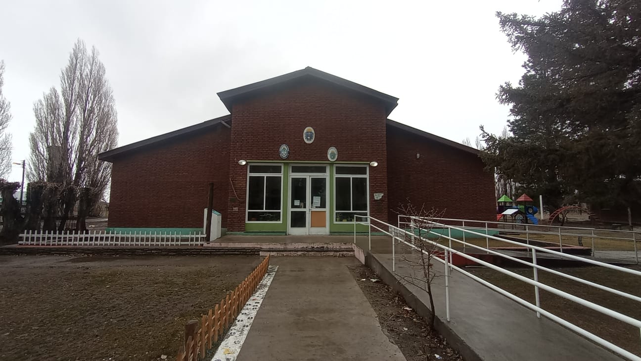 Chubut: El Gobierno avanza con la renovación integral de las instalaciones sanitarias de la Escuela N° 38 de Cushamen
