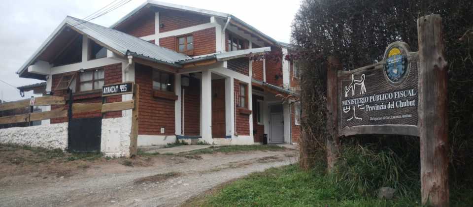 Condenaron a 5 años de prisión a un joven por dos robos en Lago Puelo