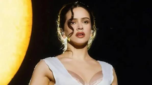 Rosalía pidió disculpas a los fanáticos argentinos tras la polémica por el Mundial y aseguró: “Siento amor por este país”