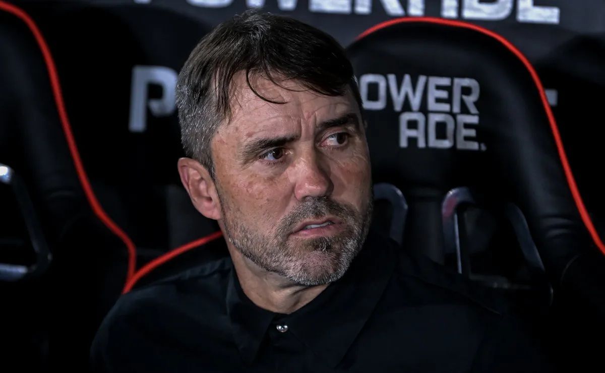 Coudet dejó de ser el técnico de River tras la eliminación ante Independiente Santa Fe: “El proceso sin resultados es muchas veces insostenible”