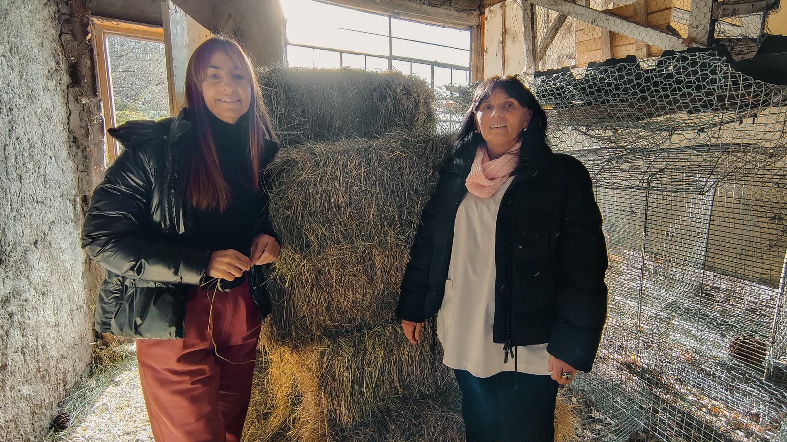 Esquel acompaña a la Escuela de Nahuelpan con insumos para sostener su granja educativa