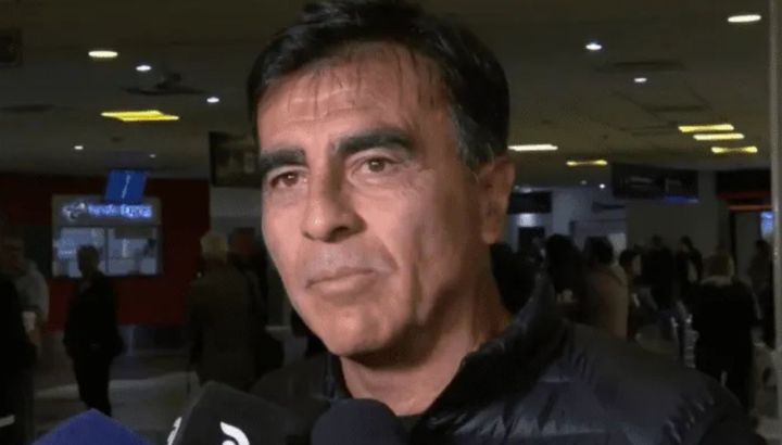 Independiente confirmó la salida del entrenador Gustavo Quinteros: Qué dice el comunicado