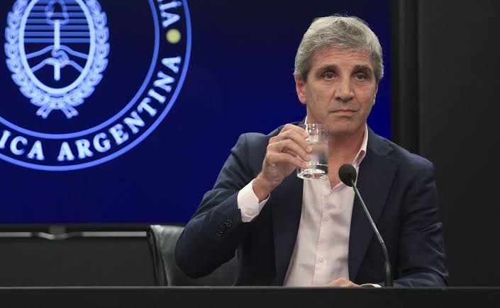 El Gobierno, atado al optimismo gracias a los últimos números de la economía