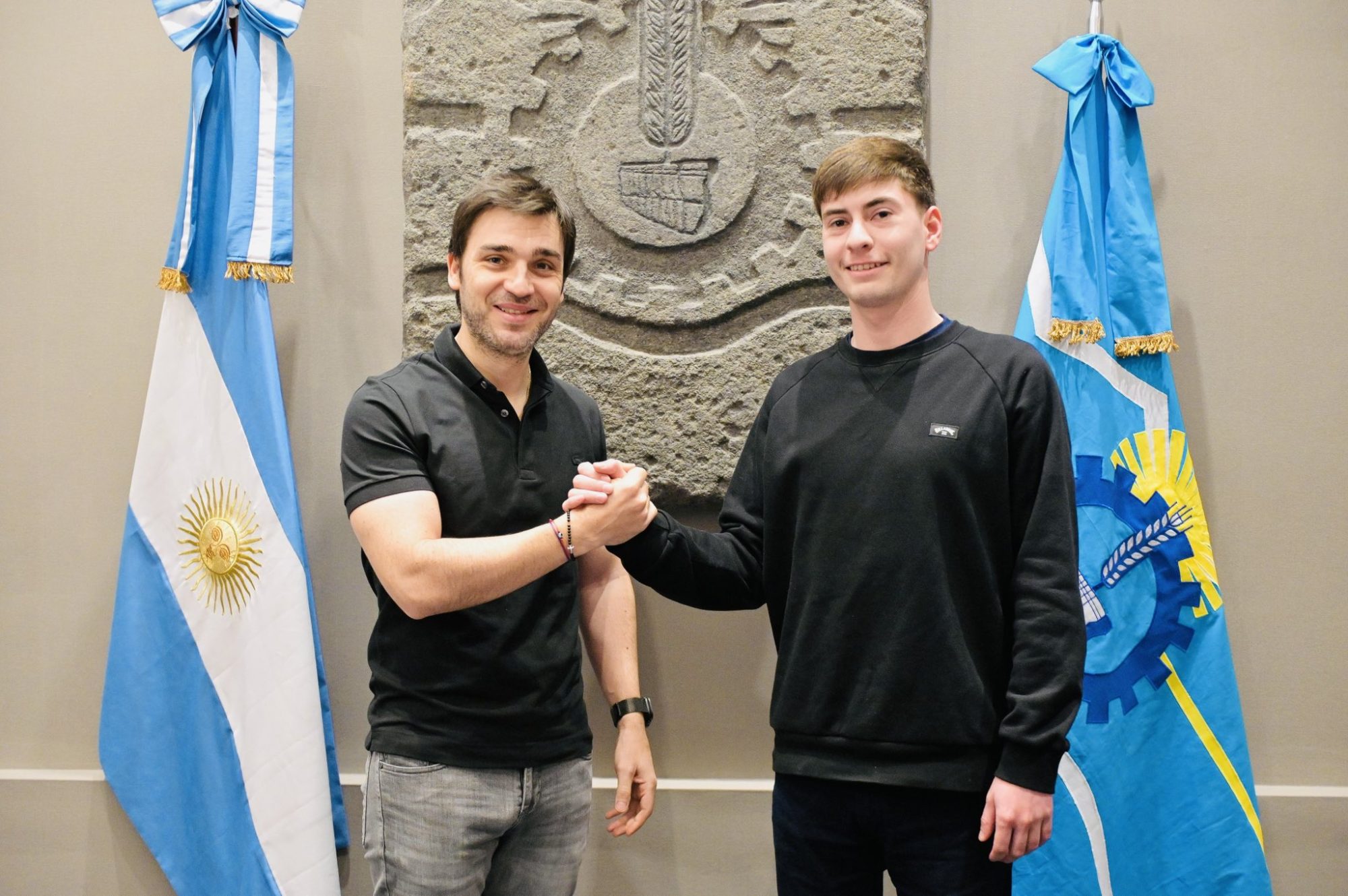 Luka Jones se incorpora a Despierta Chubut y fortalece el armado político de Ignacio Torres