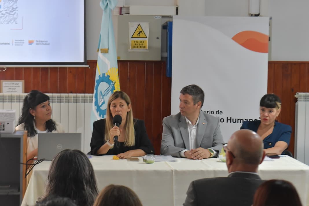 Chubut crea una Mesa Provincial para reducir la permanencia de niños y adolescentes en instituciones