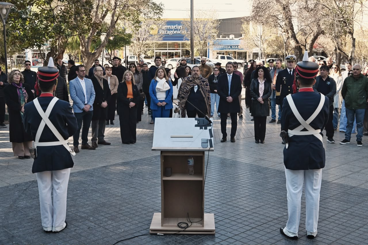 Trelew homenajeó a San Martín y reivindicó los valores de unidad, libertad y compromiso