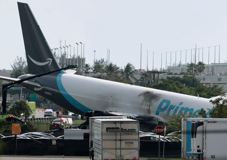 Alarma en Estados Unidos: Un avión de carga se estrelló cerca del aeropuerto de Miami